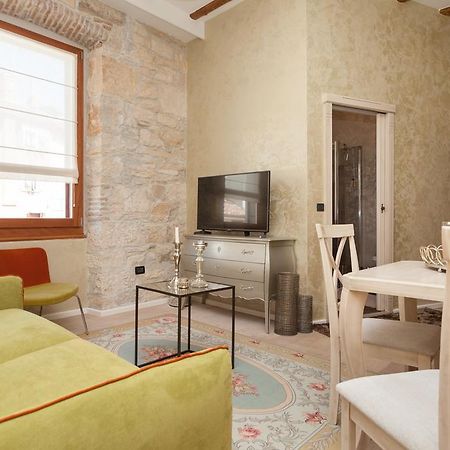 Apartment Lux Rovinj Exterior photo